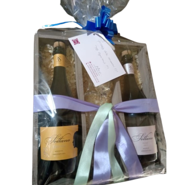 Caja x 3 vinos con celofan